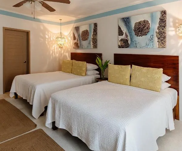 Caribena Hotel